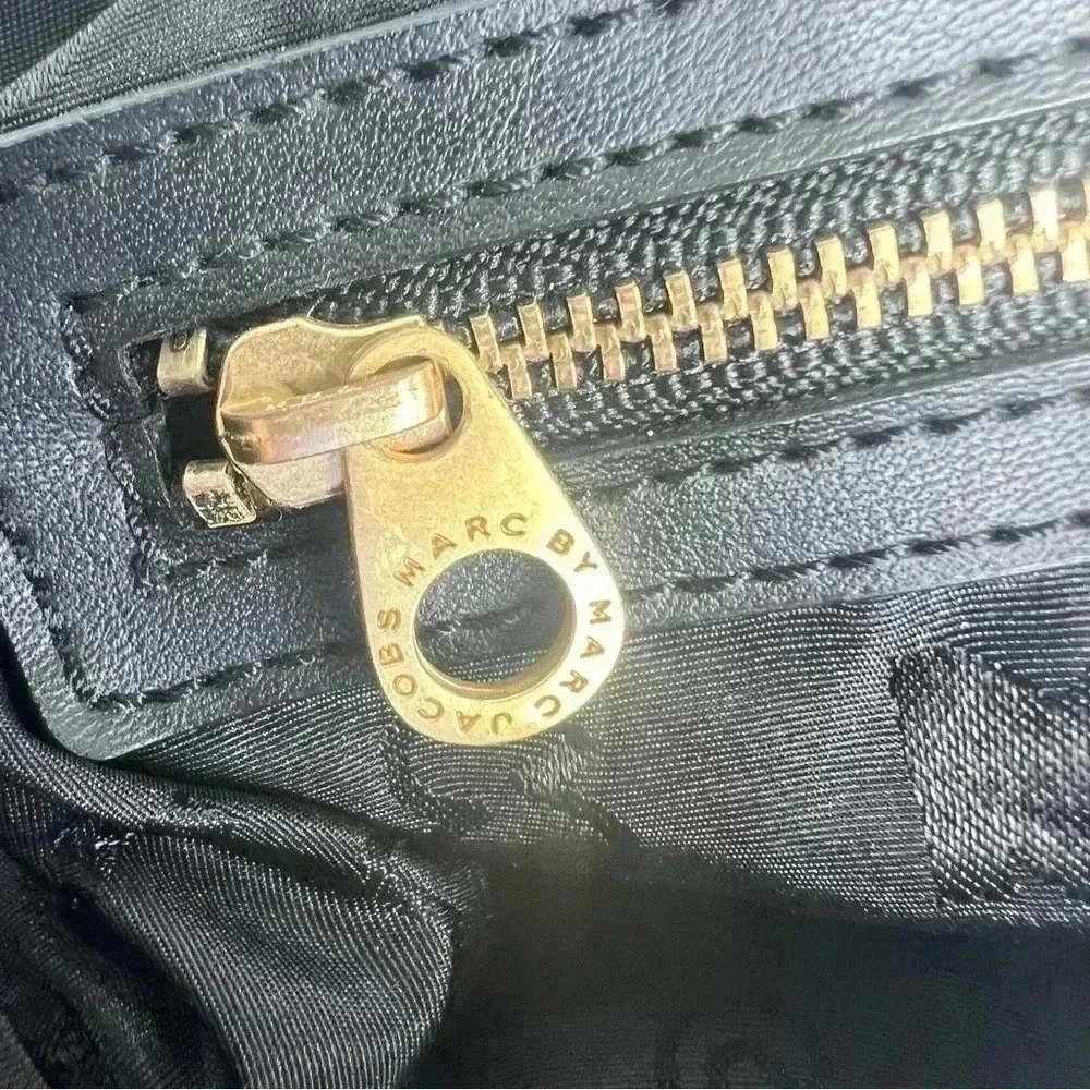 Marc By Marc Jacobs Preppy Black Nylon Hobo Crossbody Handbag‎ Gold Hardware